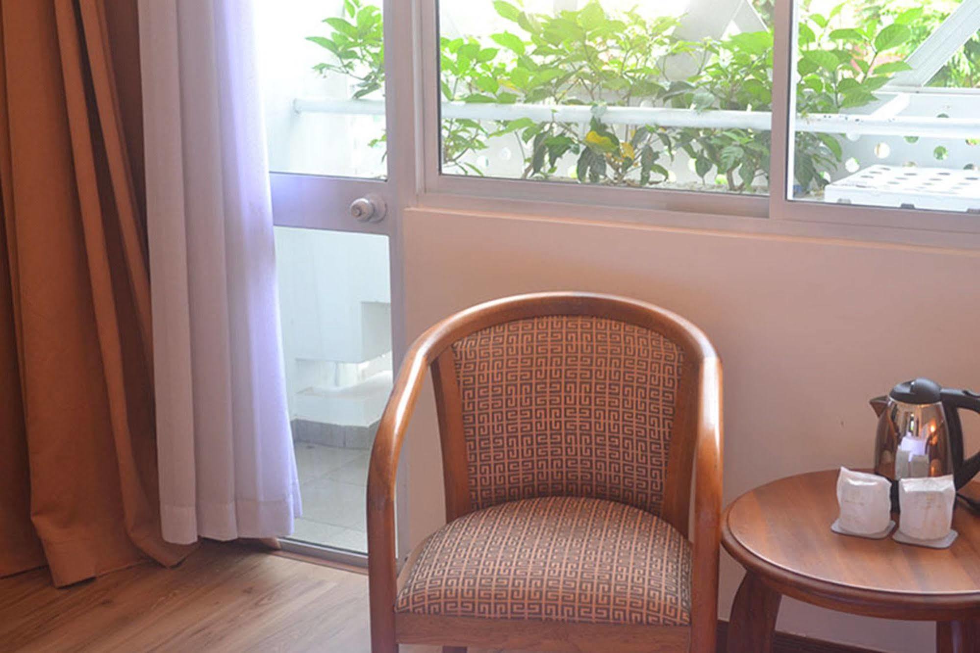 Saigon River Boutique Hotel Хошимин Екстериор снимка