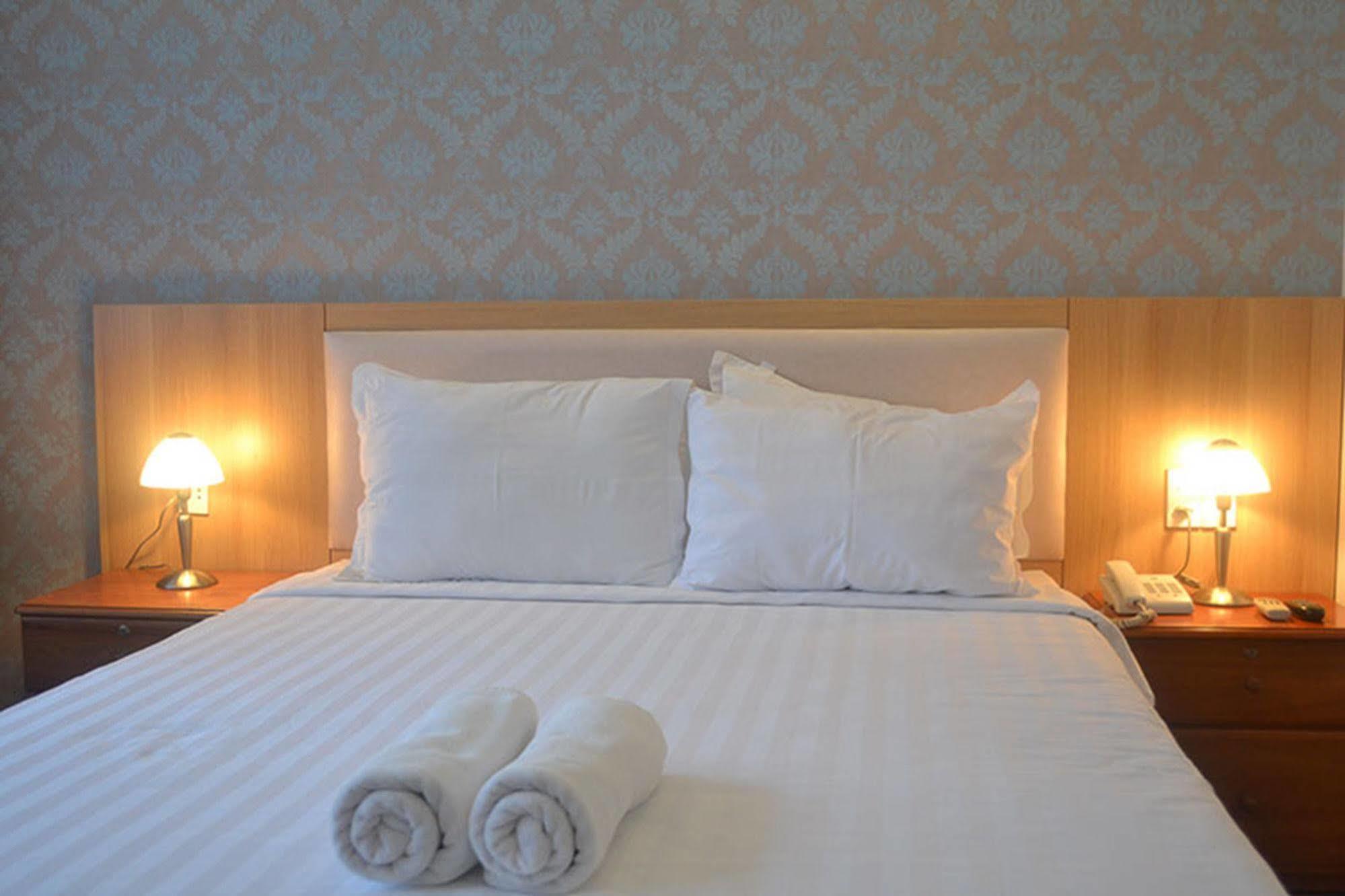 Saigon River Boutique Hotel Хошимин Екстериор снимка